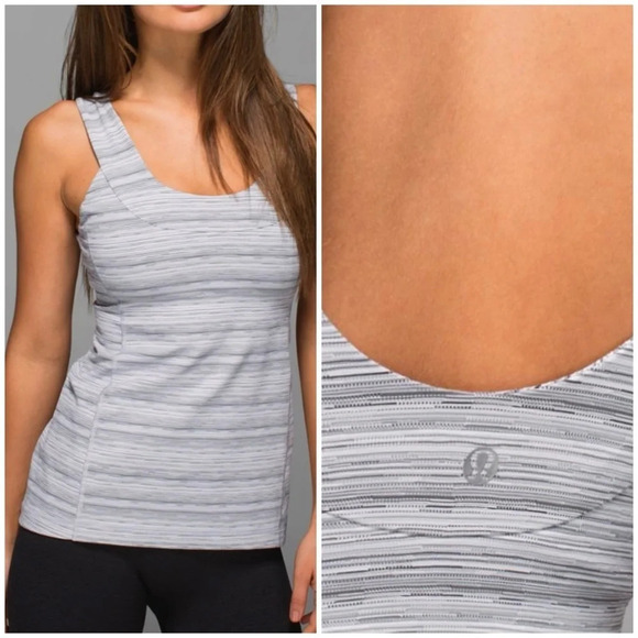 Lululemon Scoop Back Tank in Cyber Stripe White Silver Fox. Size 6 - Picture 1 of 16